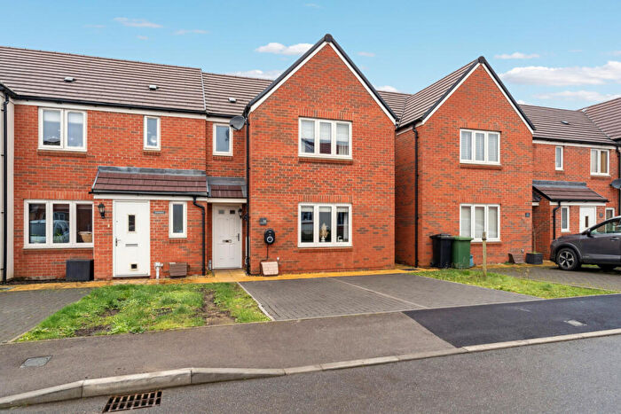 3 Bedroom End Of Terrace House For Sale In The Hawthorns, Sutton Courtenay, OX14
