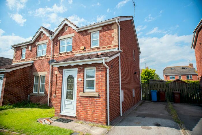 3 Bedroom Semi-Detached House To Rent In Sailors Wharf, Hull, HU9