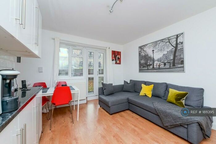 3 Bedroom Flat To Rent In Wenlock Court, London, N1