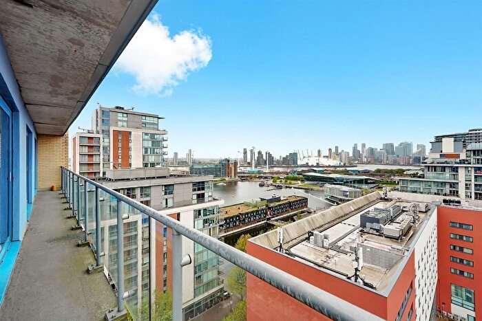 3 Bedroom Flat To Rent In Westgate Apartments, Western Gateway, Royal Victoria Docks, Excel, London, E16