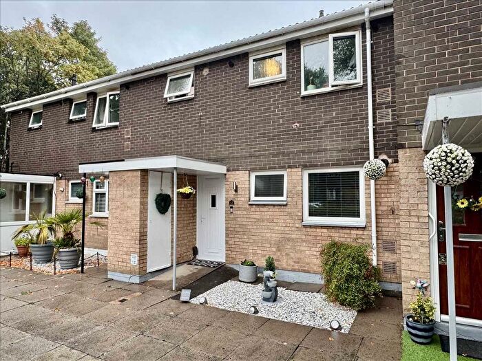 1 Bedroom Flat For Sale In Eversley Grove, Wednesfield, WV11
