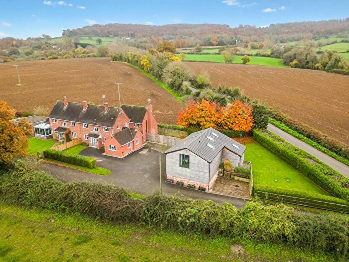 5 Bedroom Semi-Detached House For Sale In Nuthill, Upton St. Leonards, GL4