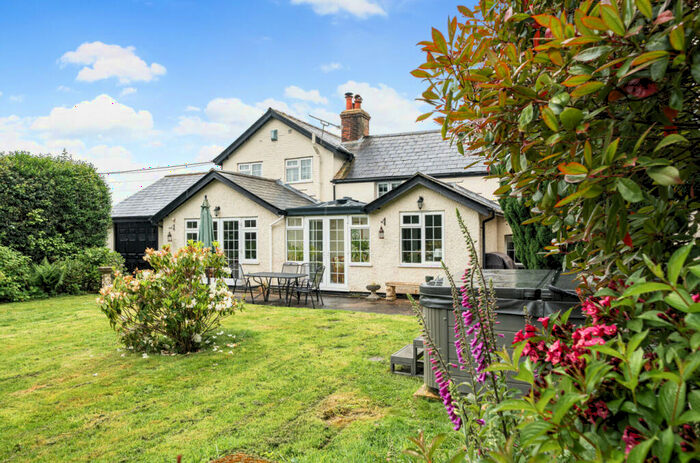 3 Bedroom Detached House For Sale In Bashley Common Road, New Milton, BH25