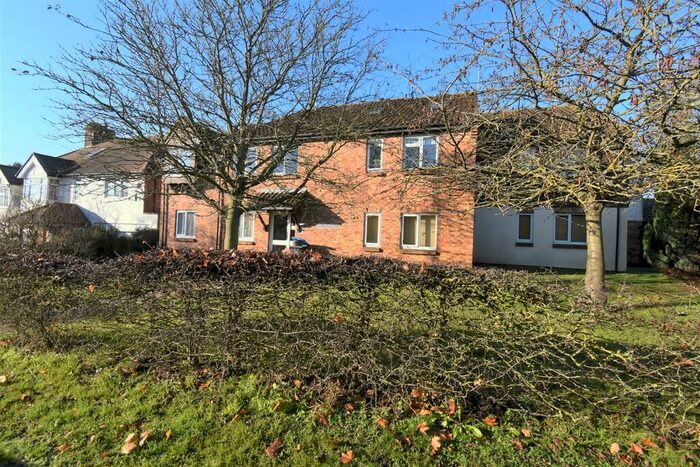 1 Bedroom Apartment To Rent In The Coppins, Welwyn Garden City, AL8