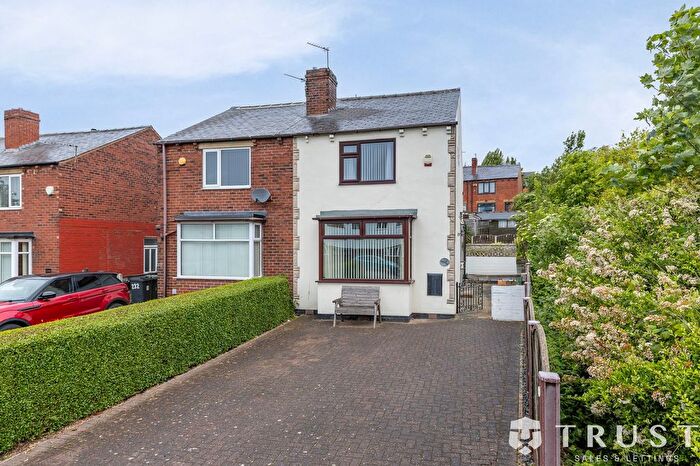 2 Bedroom Semi-detached House For Sale In Leeds Road, Birstall, WF17