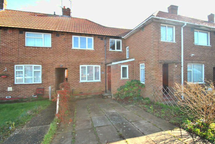 3 Bedroom Terraced House To Rent In Hall Mead, Letchworth Garden City, SG6