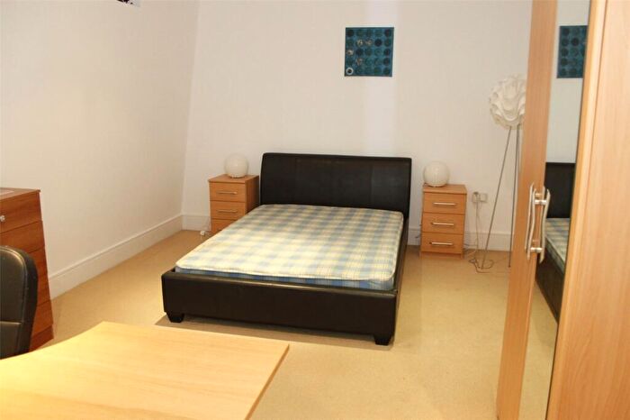 2 Bedroom Apartment To Rent In The Lock Building, Whitworth Street West, Manchester City Centre, Greater Manchester, M1