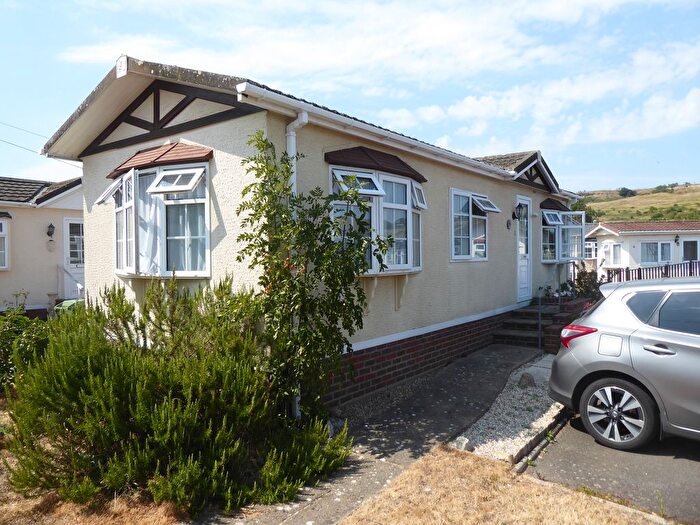 1 Bedroom Park Home For Sale In Prince Of Wales Park, Burmarsh Road, Hythe, Kent, CT21