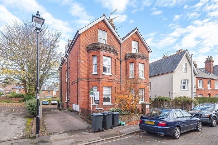 1 Bedroom Flat To Rent In Victoria Road, Winchester, SO23