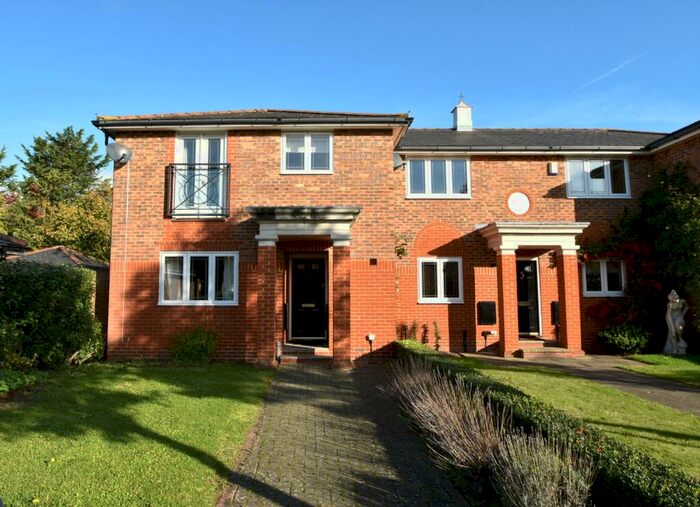 4 Bedroom Semi-Detached House To Rent In Chaucer Close, Windsor, Berkshire, SL4