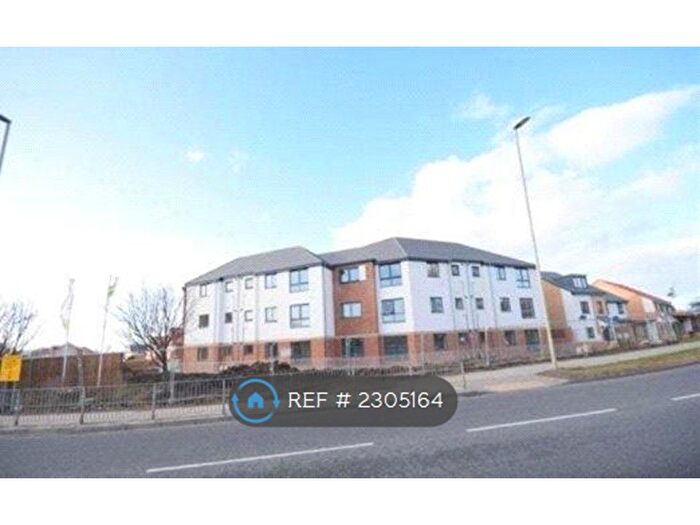 2 Bedroom Flat To Rent In High Shields Close, South Shields, NE33