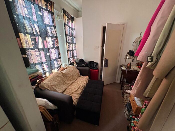 Studio To Rent In Audley Road, London, NW4