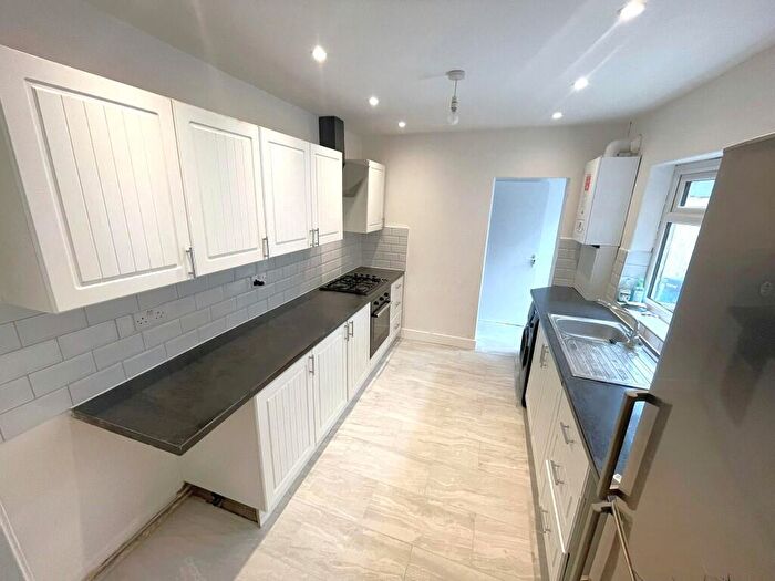 4 Bedroom Terraced House To Rent In Goldsmith Avenue, London, E12