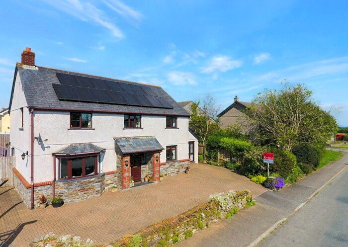 4 Bedroom Detached House For Sale In Wainhouse Corner, Bude, Cornwall, EX23