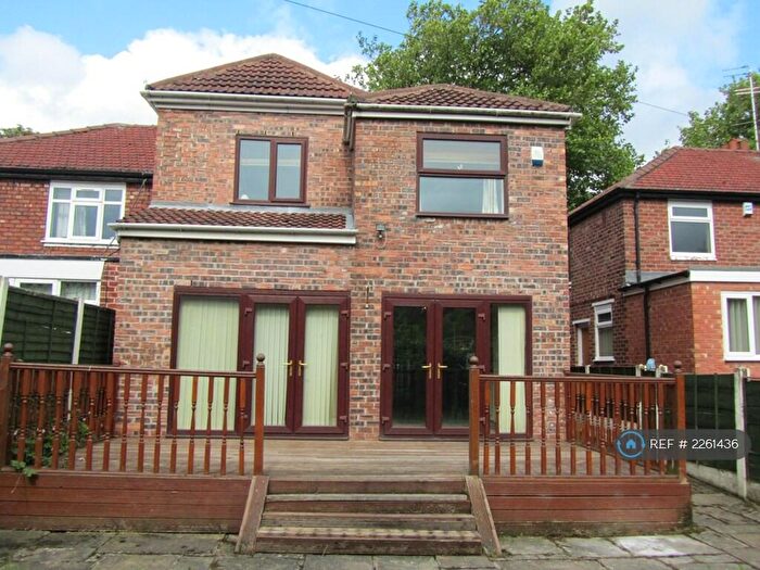 5 Bedroom Semi-Detached House To Rent In Mauldeth Road, Manchester, M20