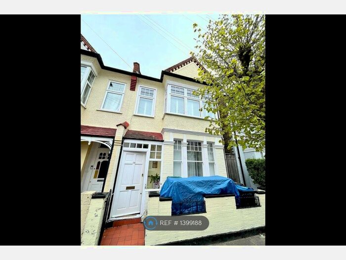 2 Bedroom Flat To Rent In Birdhurst Road, Colliers Wood, SW19