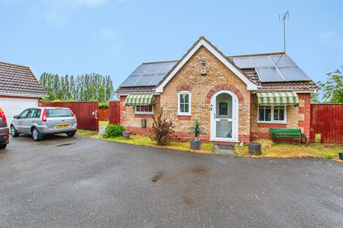 2 Bedroom Detached Bungalow For Sale In Windmill Gardens, Wisbech, PE14