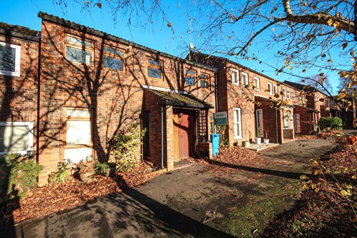 3 Bedroom Terraced House To Rent In Kimberley, Bracknell, RG12