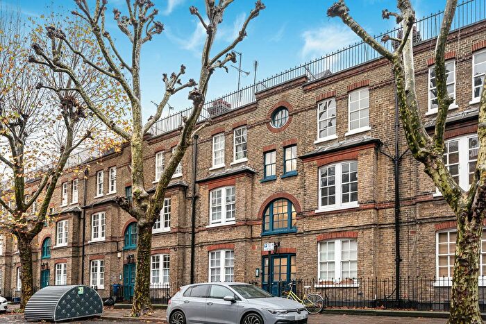 2 Bedroom Flat For Sale In Haberdasher Street, London, N1