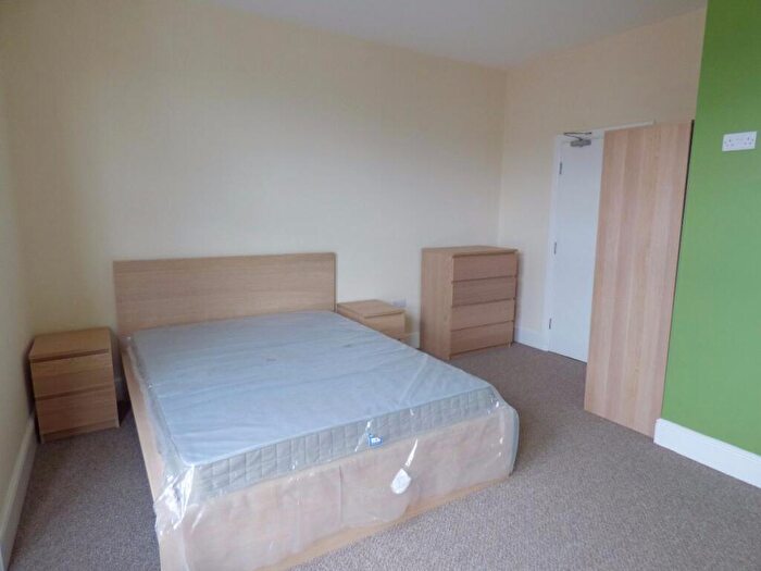 Studio To Rent In Room, Highfield Road, Wheatley, DN1