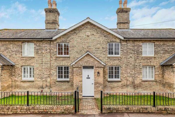 2 Bedroom Terraced House For Sale In High Street, Melbourn, SG8