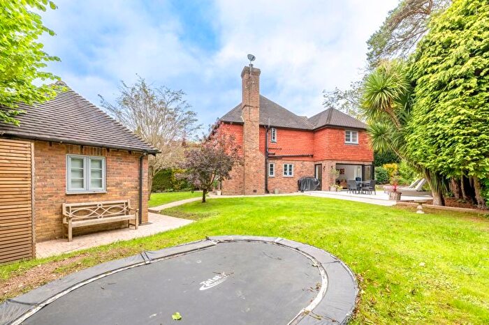 4 Bedroom Semi-Detached House For Sale In South Street, East Hoathly, BN8