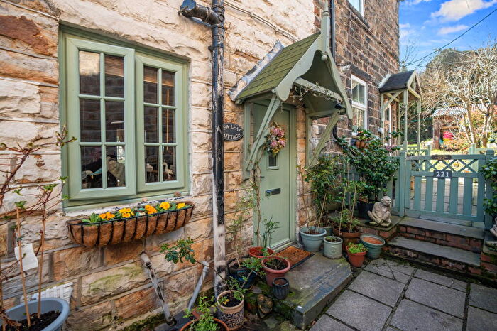 2 Bedroom Cottage For Sale In Manchester Road, Deepcar, Sheffield, S36