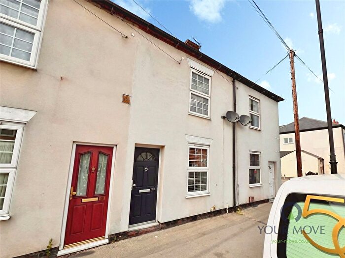 2 Bedroom Terraced House For Sale In Wellington Street, Burton-On-Trent, Staffordshire, DE14