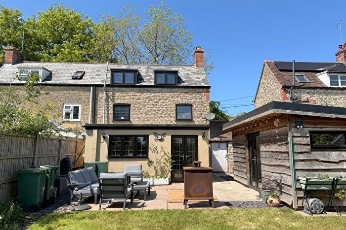 3 Bedroom Semi-Detached House For Sale In Wincanton, Somerset, BA9