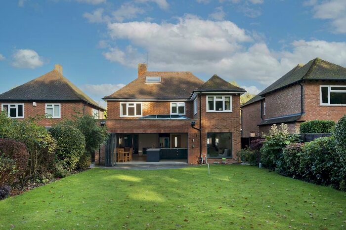 4 Bedroom Detached House To Rent In Lovelace Drive, Pyrford, GU22