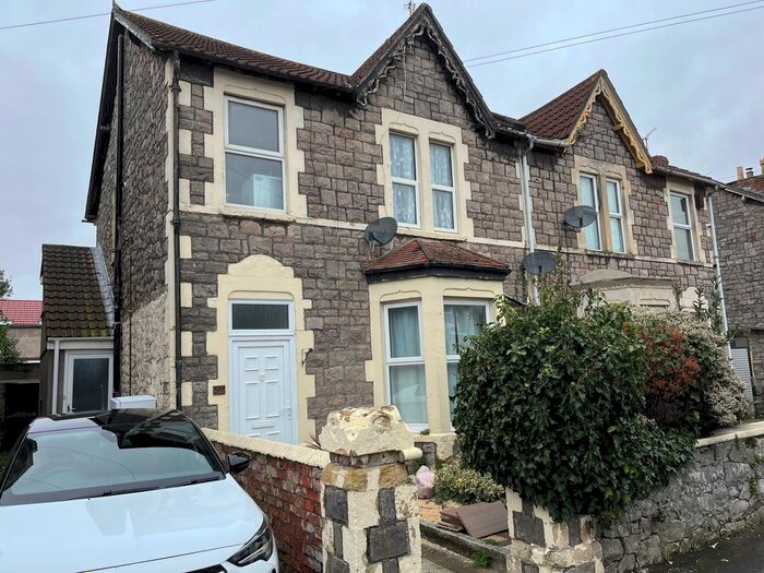 1 Bedroom Flat To Rent In Swiss Road, Weston-Super-Mare, BS23