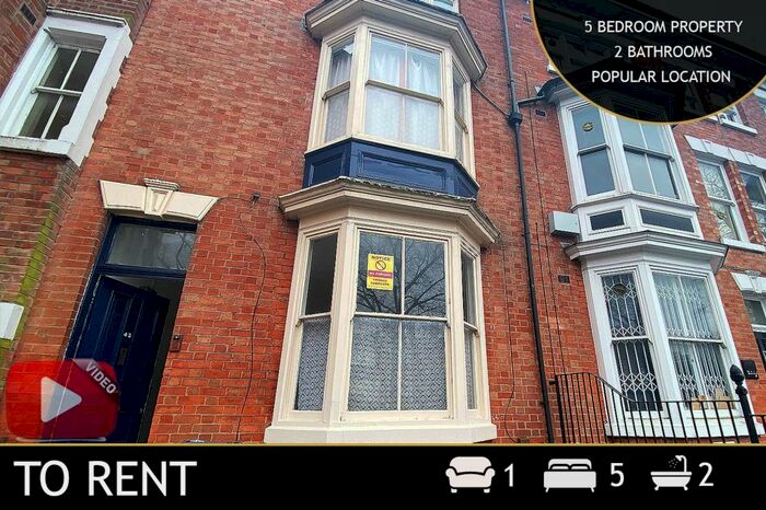 5 Bedroom Town House To Rent In Evington Road, Leicester, LE2