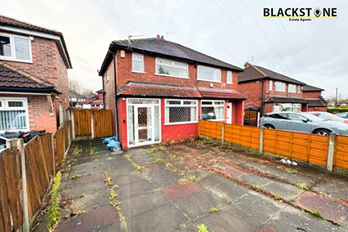 2 Bedroom Semi Detached House To Rent In Longford Rd W, Manchester, M19