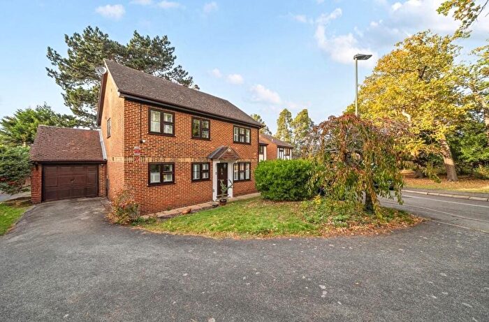 4 Bedroom Detached House For Sale In Old Manor Way, Chislehurst, Kent, BR7