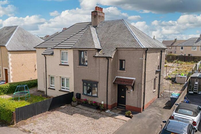 3 Bedroom Semi-Detached Villa For Sale In Small Street, Lochgelly, KY5