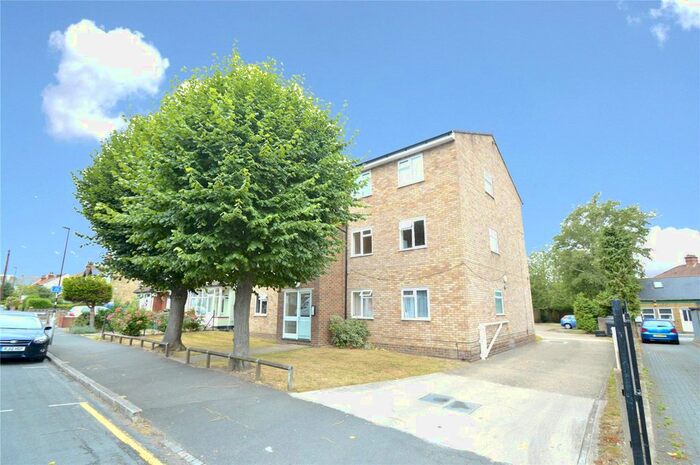2 Bedroom Flat To Rent In Vauxhall Court, Grant Road, Croydon, CR0