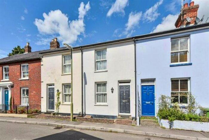 2 Bedroom Cottage To Rent In Tanhouse Lane, Alton, GU34