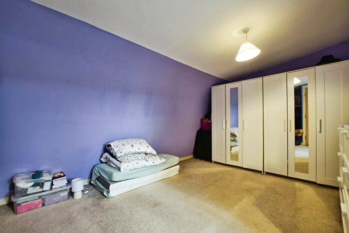 3 Bedroom End Of Terrace House For Sale In Epsom Avenue, Sale, Greater Manchester, M33