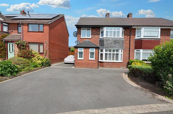 3 Bedroom Semi-Detached House For Sale In High View, Meir Heath, ST3