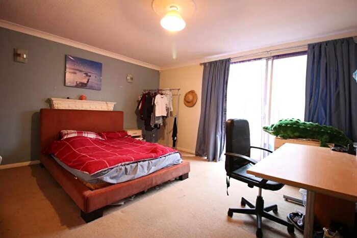 3 Bedroom Flat To Rent In Jericho Street, Sheffield, S3