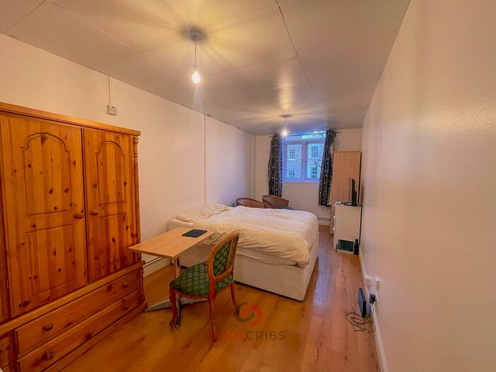 Studio To Rent In Kember Street, London, N1