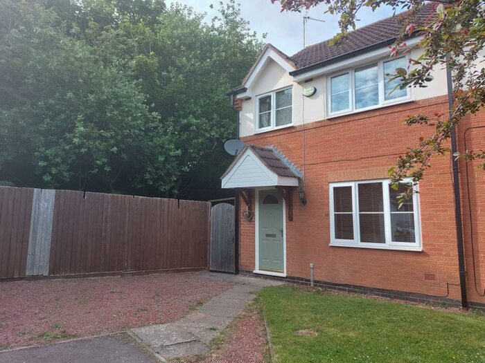 3 Bedroom Semi-Detached House To Rent In Pintail Close, Whetstone, Leicester, Leicestershire., LE8
