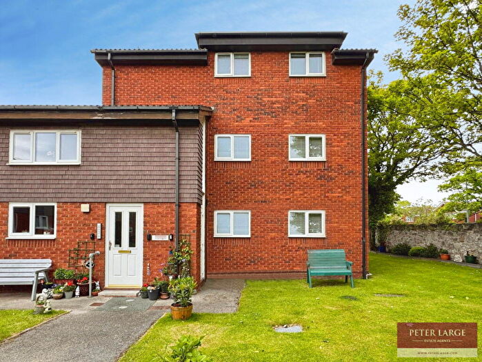 2 Bedroom Flat For Sale In Plastirion Court, Russell Road, Rhyl, LL18