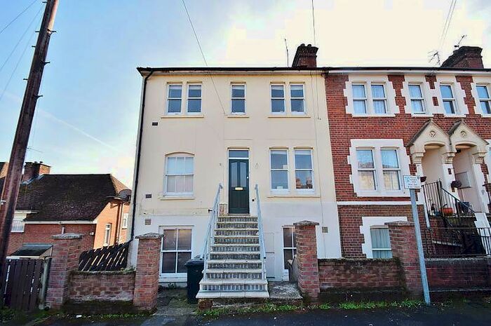 4 Bedroom Terraced House To Rent In Winchester, SO23