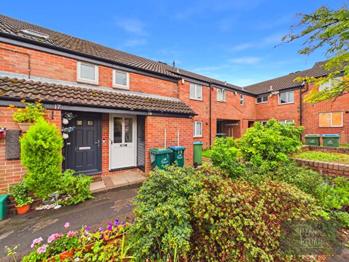 1 Bedroom Maisonette For Sale In Edgehill Place, Tile Hill, Coventry, CV4