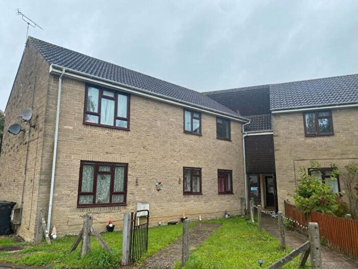 3 Bedroom Apartment For Sale In Fairfield Court, Wincanton, Somerset, BA9