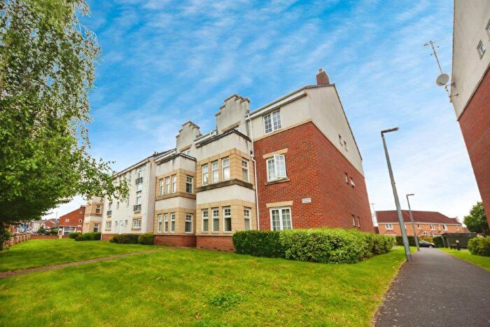 2 Bedroom Apartment To Rent In Archdale Close, Chesterfield, S40