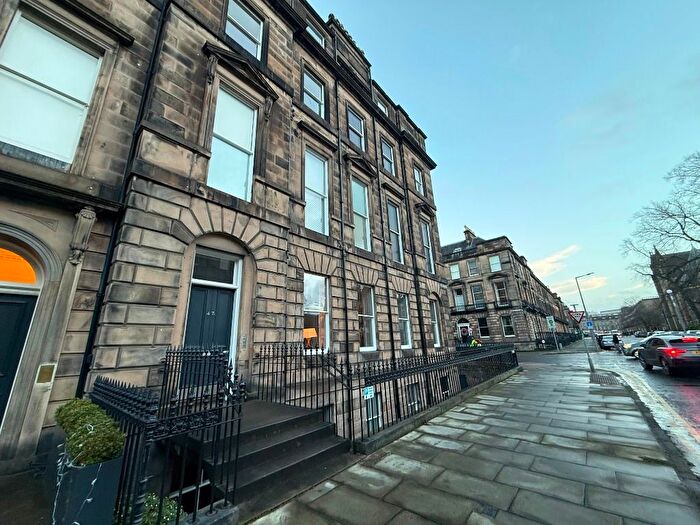 4 Bedroom Flat To Rent In Manor Place, West End, Edinburgh, EH3