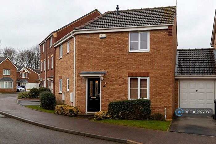 3 Bedroom Detached House To Rent In College Way, Nottingham, NG8