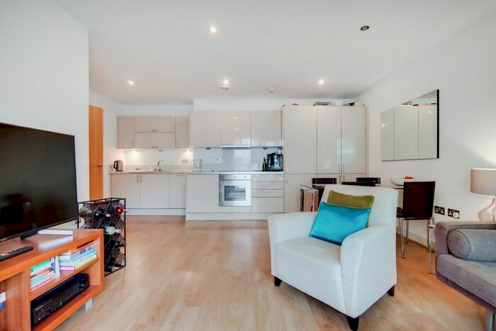 2 Bedroom Flat To Rent In Diprose Court, Bow Common Lane, E3